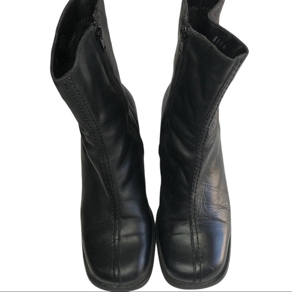 SOLD - Picture 5 of 13